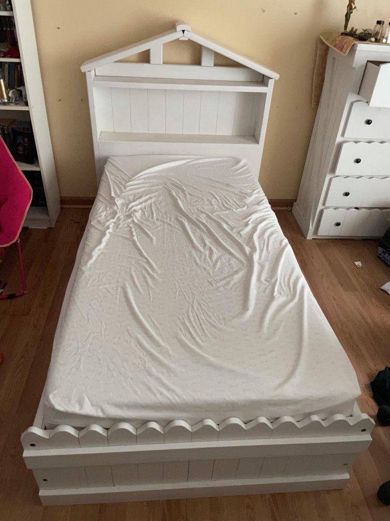 Kids Wood Twin Bed Frame