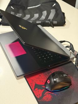 MSI Titan 18 HX AI A2XWJG-412US – RTX 5090 • Core Ultra 9 • 64GB RAM • 4TB SSD • Like New