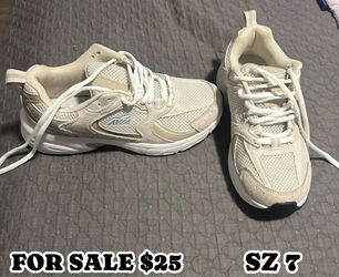 Women’s Shoe Sz 7