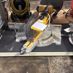 Mitre Saw Dewalt 