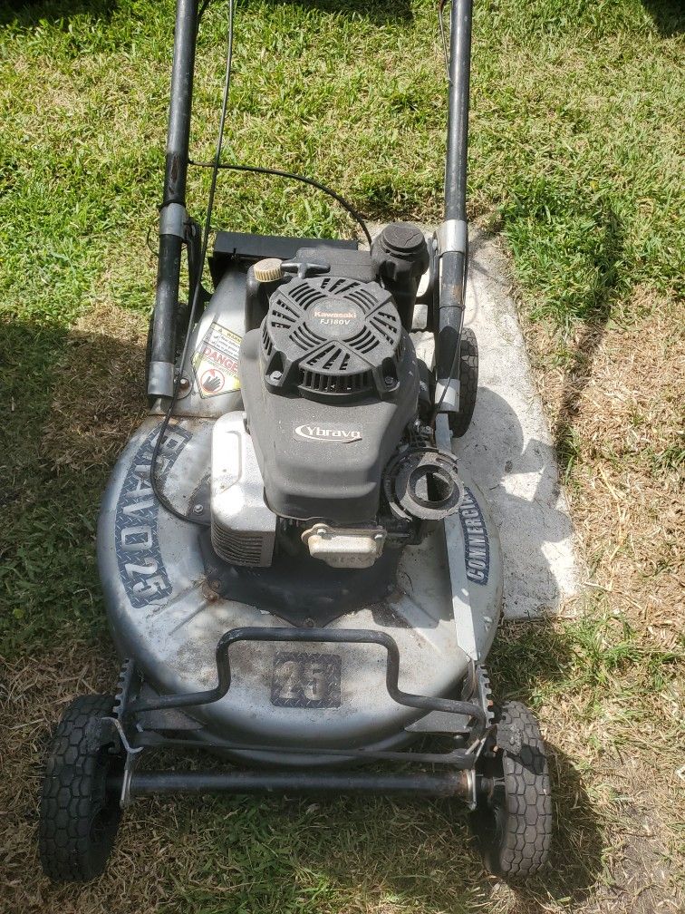 Bravo Lawnmower