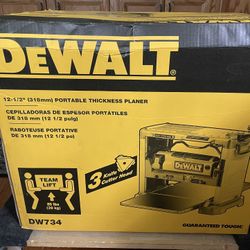 Dewalt 12-1/2” Portable Thickness Planer (DW734) 