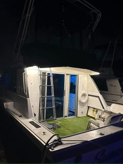 Gentleman’s Yacht 42k Only 253 Hrs Stored At The Marina Always Serviced Runs Excellent!!