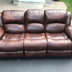 Raymour And Flannigan Leather 2 Reclining Seater Couch