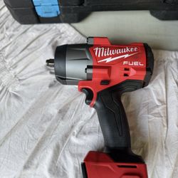Brand New Milwaukee Impact Drill 20v