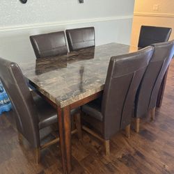 Dinning Table and Chairs 