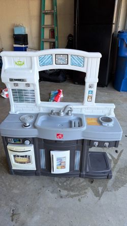 Play kitchen for kids.