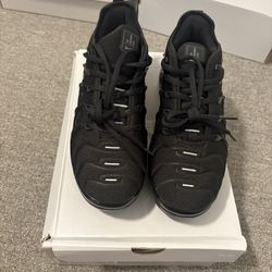 Vapor Maxes Size 8,5