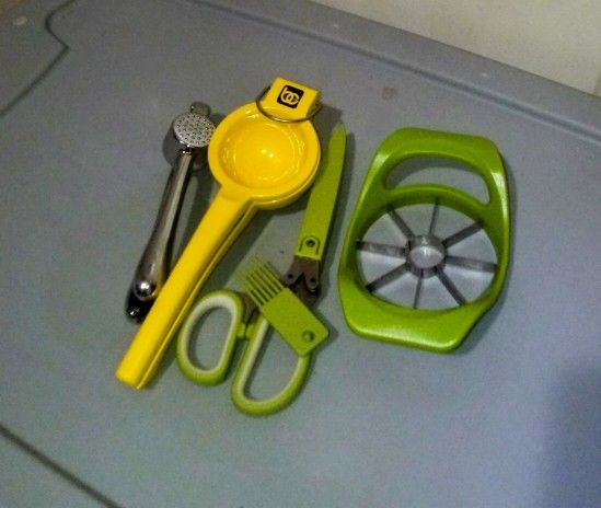 Kitchen Tools and Tumbler Straws