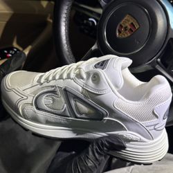 Dior B30 (white)