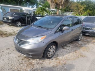 2016 Nissan versa sv