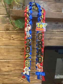 Graduation leis