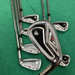 TaylorMade R9 Tour Preferred Irons Set Golf Clubs