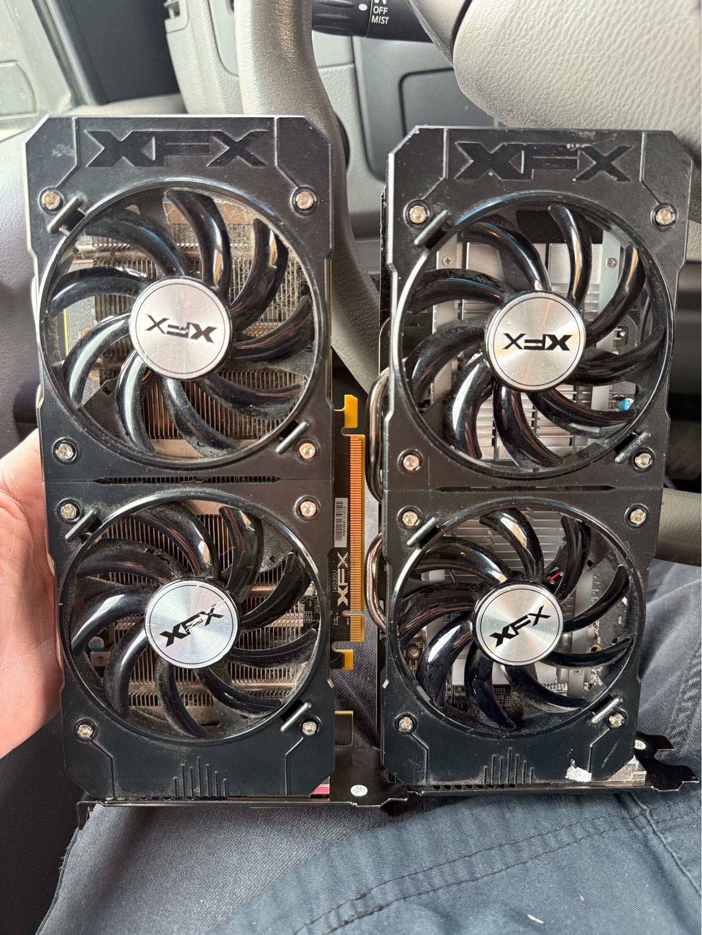 R7 Radeon graphic cards