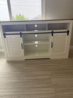 Farmhouse Barn Door Tv Stand - White