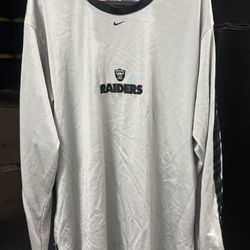 Vintage Nike Oakland Raiders Sideline Shirt