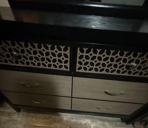 Dresser with mirros and nightstand