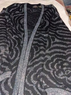 Vintage Renee Tener Jeanne Pierre Black and silver Metallic Lambswool cardigan Size M.