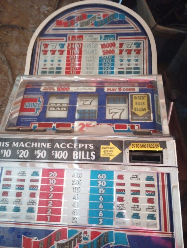 A Vintage Slot Machine I