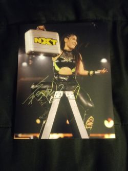 Io Shirai signed 8X10 photo