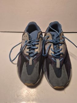 Size 9 Mens - Adidas Yeezy Boost 700 Sneakers