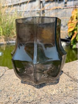 Glass vase