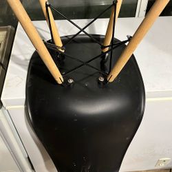 6 Black Chairs