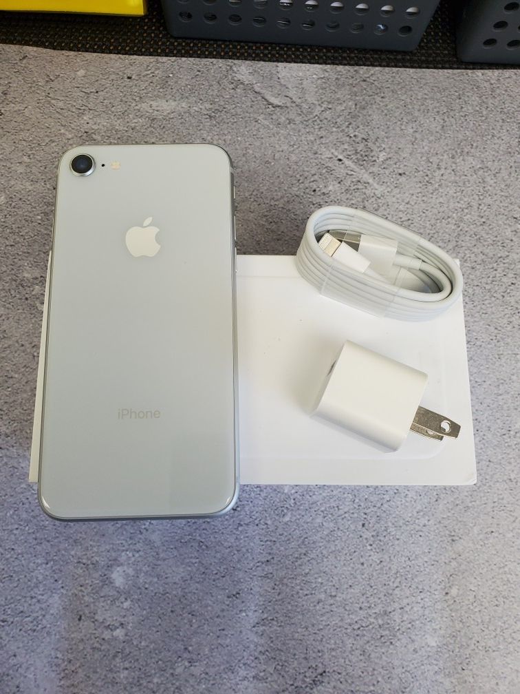 IPHONE 8..64GB unlock for any sim