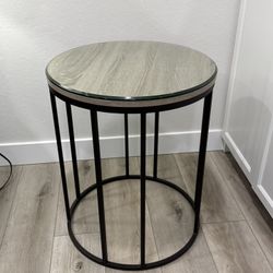 End Table With Glass Top Protector