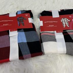 New! Wondershop 2pk PJ Set w/ Holiday Toy *3-6 Months 