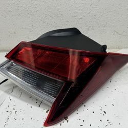 2021 2022 2023 Hyundai Elantra Right Passenger Halogen Tail Light OEM