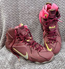Nike LeBron 12 NSRL 🍒 Rare Burgundy Pink Volt Basketball Sneakers Y2K Size 9