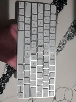 Apple magic keyboard with Touch ID