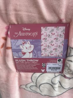 Disney Marie the cat blanket