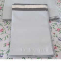Poly Mailers  10½" x 7 ½"