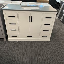 48” Bathroom Vanity In White 