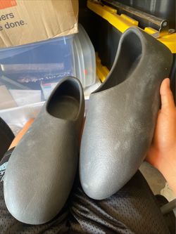 Yeezy SL-01 slippers