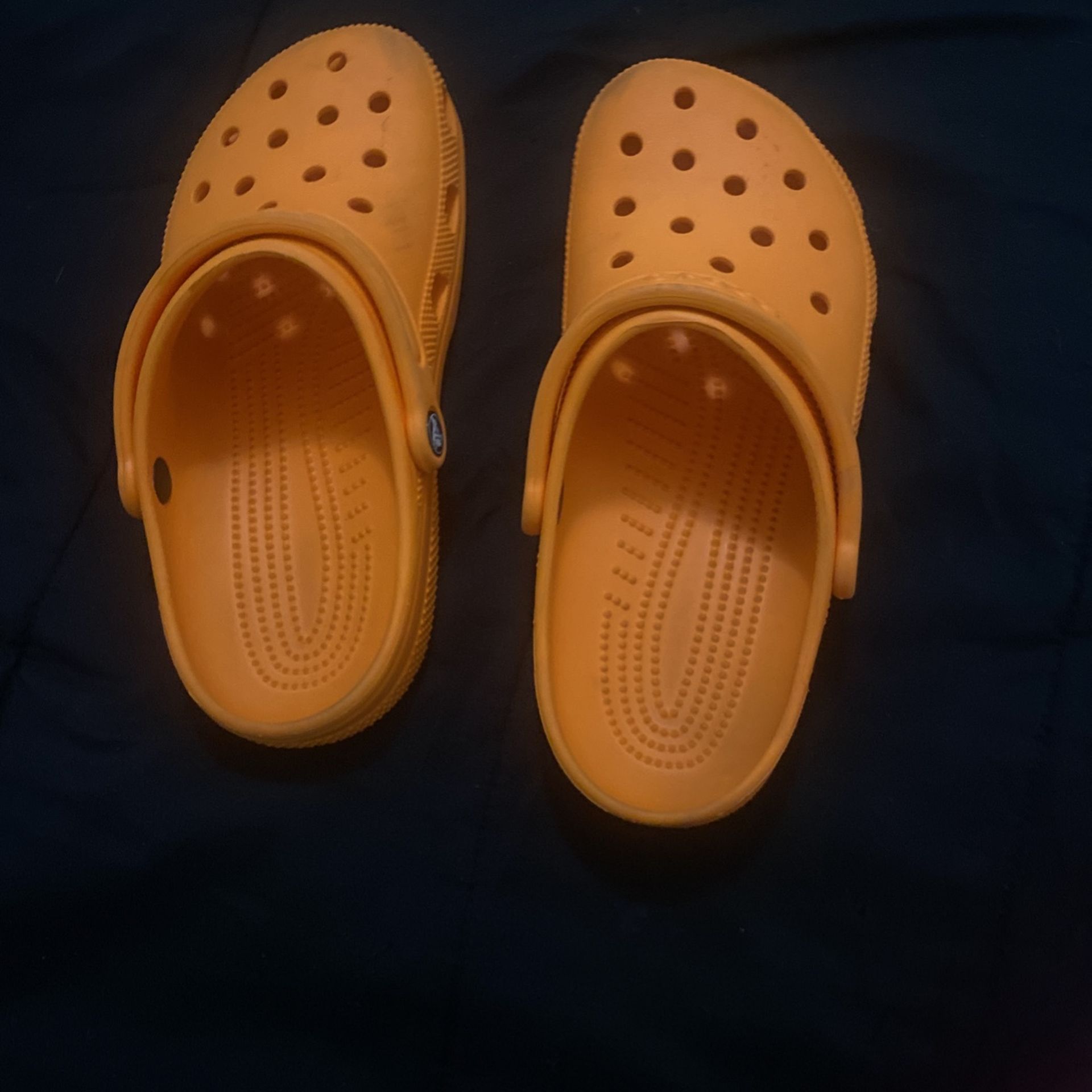 Crocs Size 7