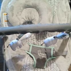 Infant Vibrating Musical Bouncer 