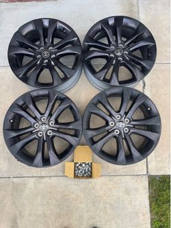 Toyota Sienna XSE OEM 20 Inch Wheels Rims Complete with Center Cals and Lugnuts
