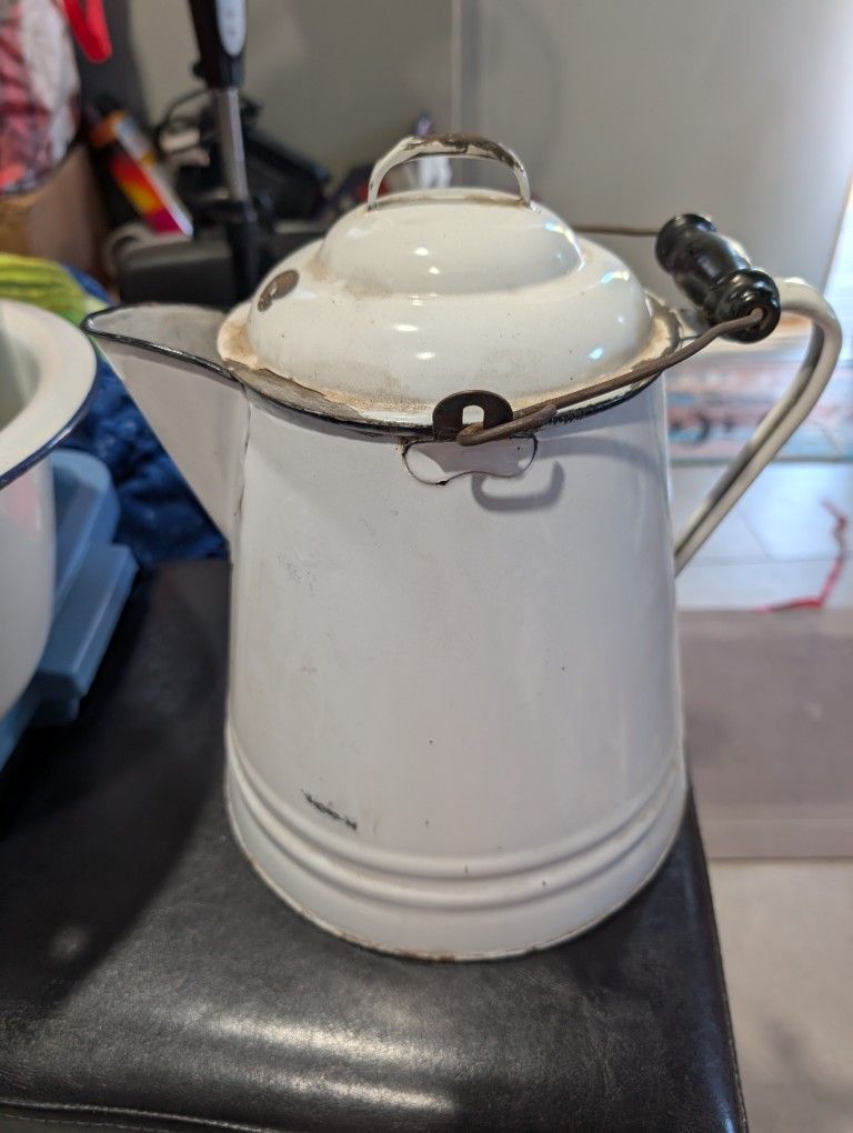 Vintage White Enamel Set