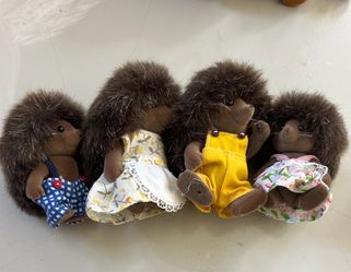 Sylvanian Families Hedgehog Family Set of 4