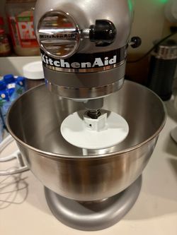 KitchenAid Classic Plus 4.5-Quart Tilt-Head Stand Mixer (Contour Silver / KSM75SL)