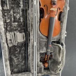 Yamaha Violin 