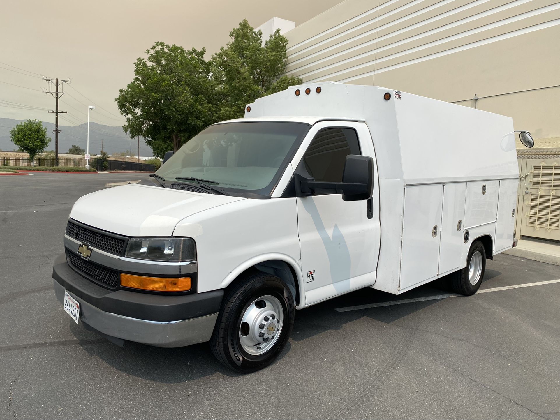 Chevy Express 3500 Plumbers Body/Cutaway Utility 