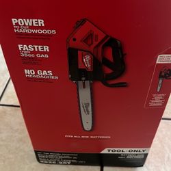 New Milwaukee Fuel M18 FUEL 14 in. 18V Lithium-Ion Brushless Cordless Battery Top Handle Chainsaw (Tool Only