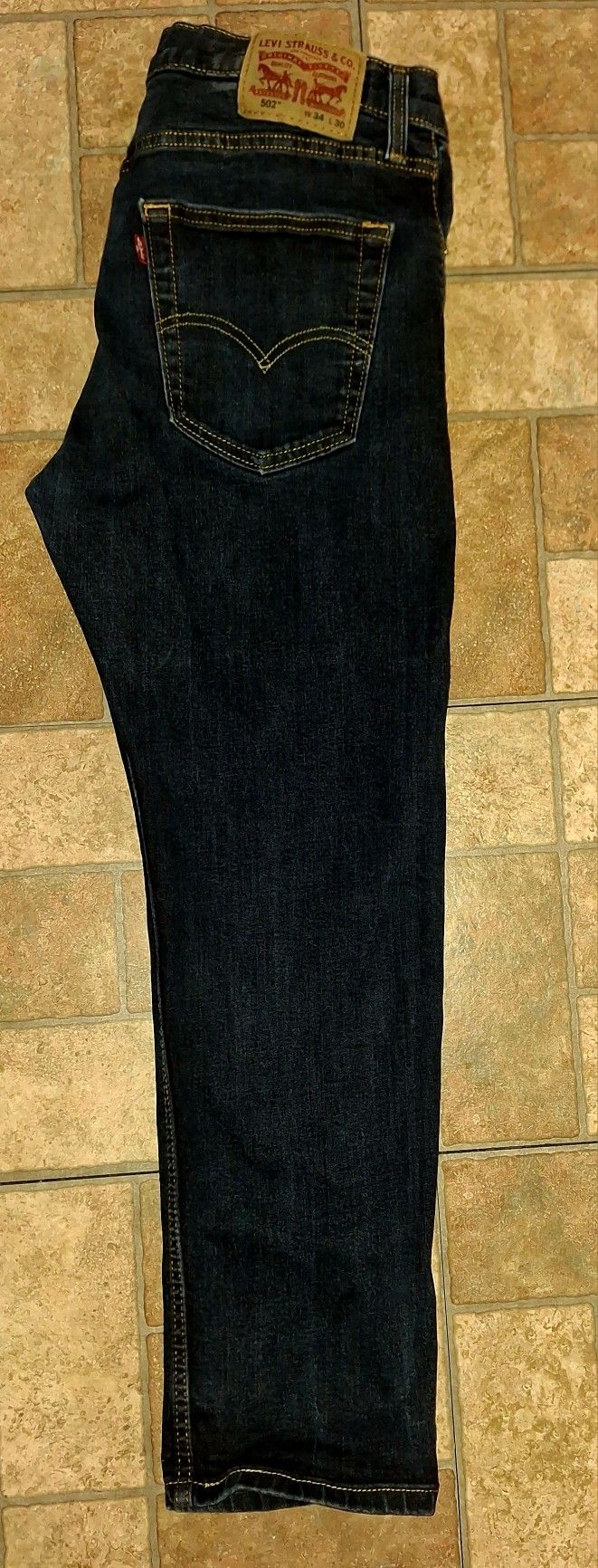 MEN'S LEVI'S JEANS SIZE 34W X 30L/LEVI CARGO SHORTS SIZE 33W