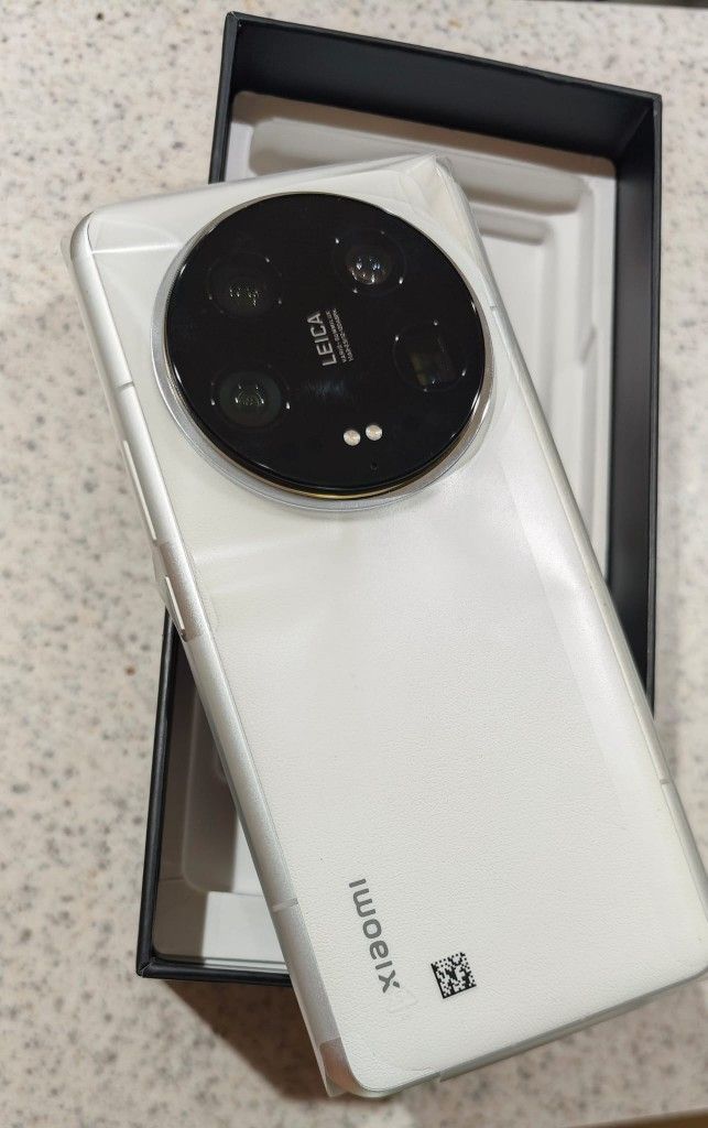 Xiaomi 14 Ultra - Global Version (White) - $860**