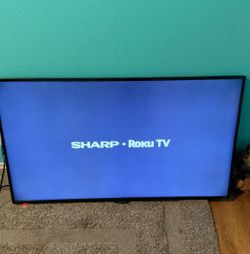 55 inch Sharp Roku tv