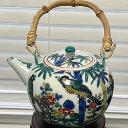 Japanese Ko Kutani Teapot